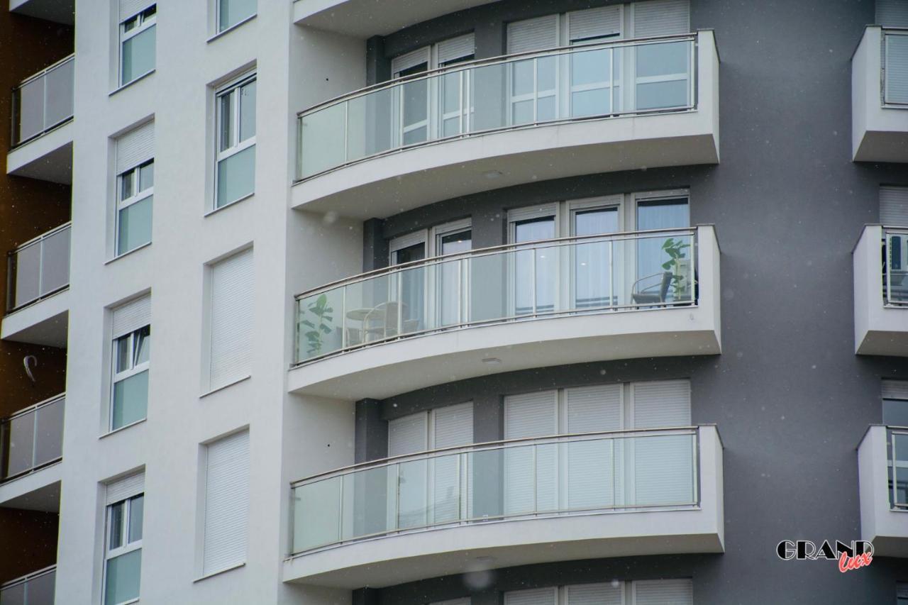 Grand Lux Apartment Doboj Exterior photo